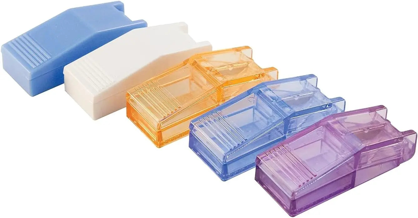 Pill Splitter With V Shaped Grip For Accurate Pill Cutting