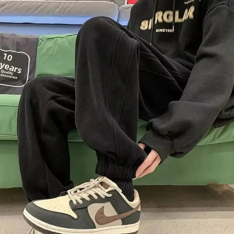 Men's Loose Fit Fleece Lined Drawstring Trousers Autumn Winter New Style Casual Sports Pants Warm American Style Loose Sweatpant