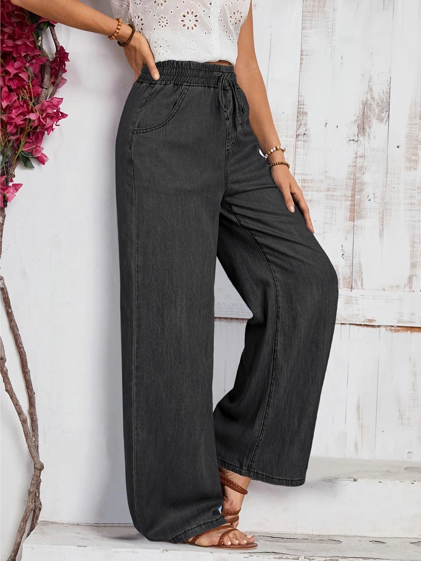 Women's Lightweight High-Waisted Straight Jeans With Drawstring Waistband