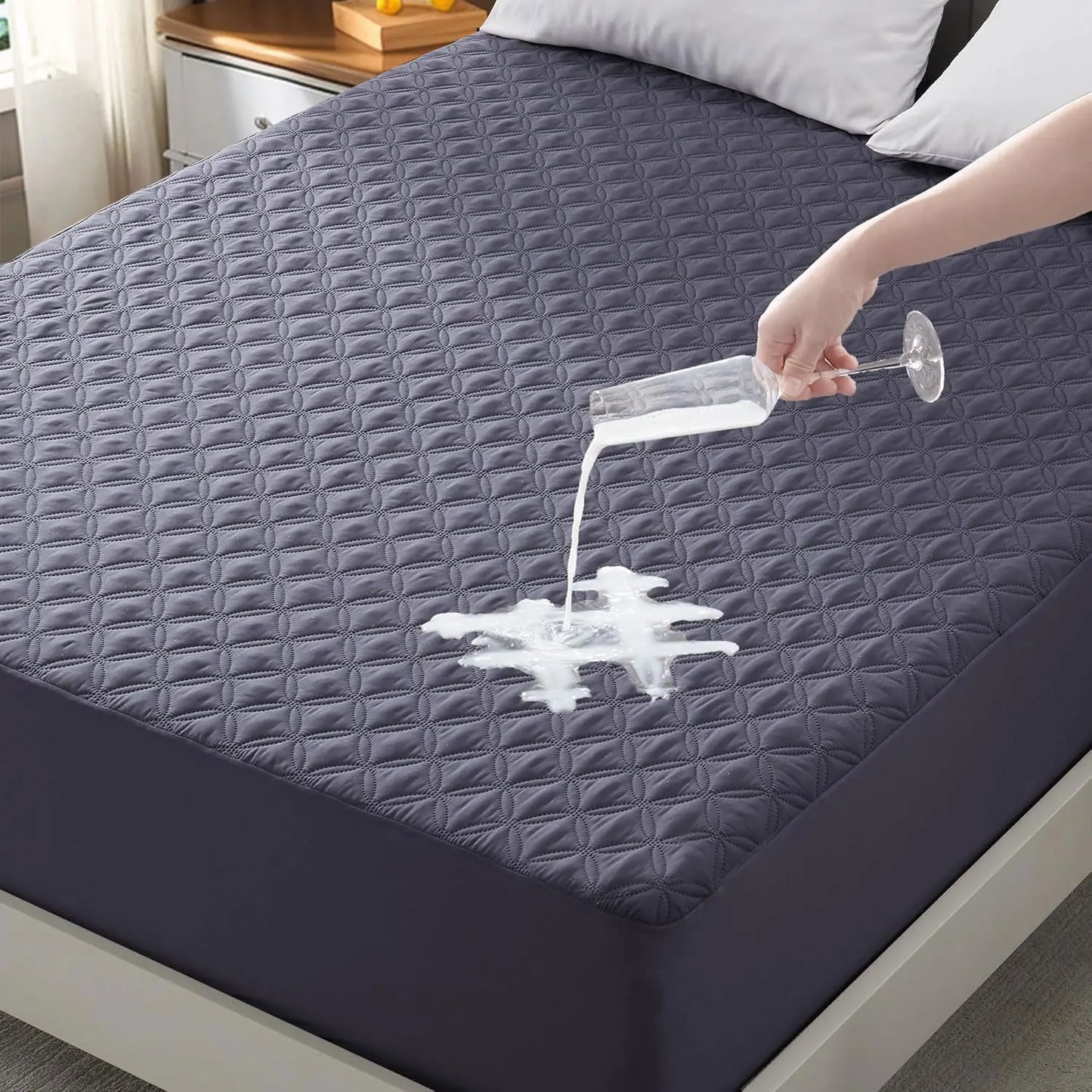 Waterproof Mattress Protector With Deep Pocket Noiseless Washable