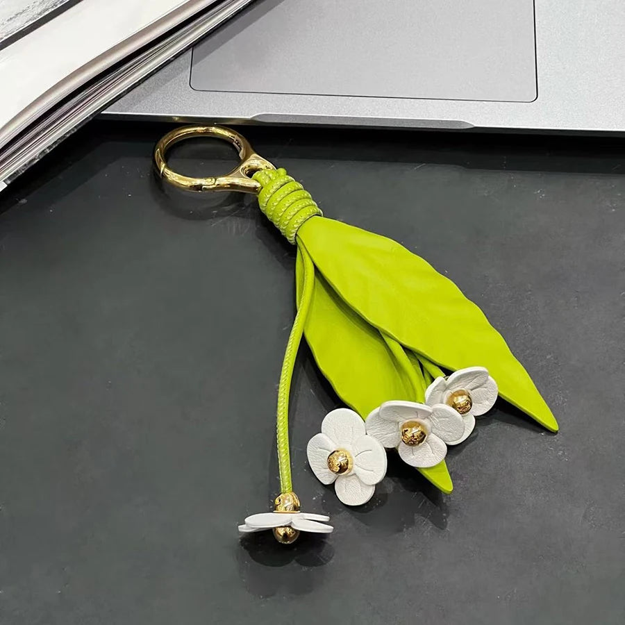 New Weaving Mushroom Ornaments Leather Bag Charm Keychain Bags Pendant Decoration High Luxury Girl Gift Bag Accessories