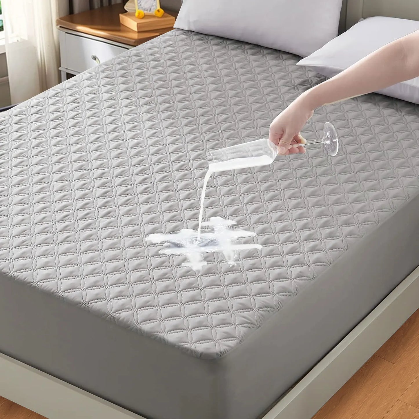 Waterproof Mattress Protector With Deep Pocket Noiseless Washable