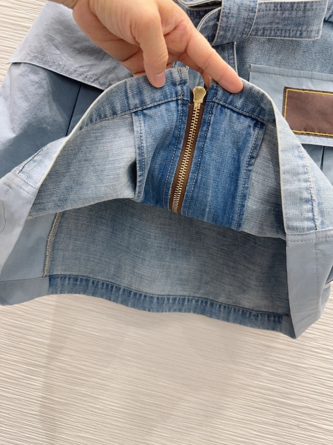 Ladies Casual Denim Dress With Zipper And Round Neck
